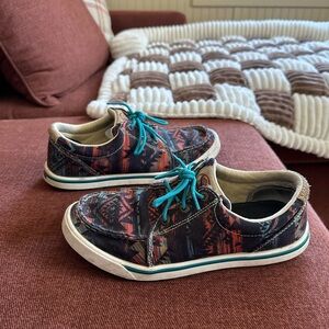 Hooey Tribal Print Sneakers with Teal Laces